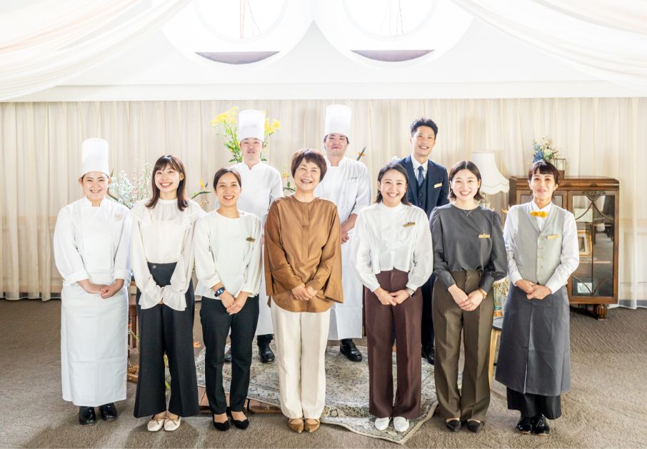 アニバーサリーコンシェルジュスタッフ集合写真