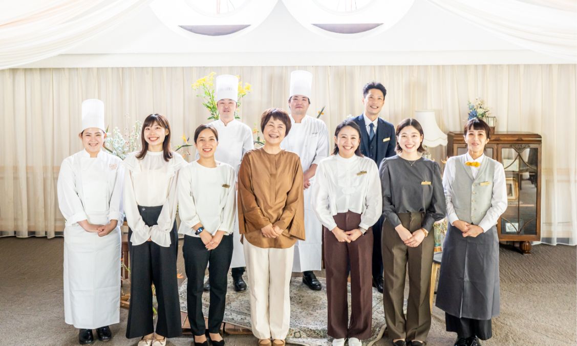 スタッフ集合写真