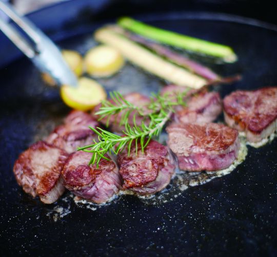 美味しそうに焼けたお肉