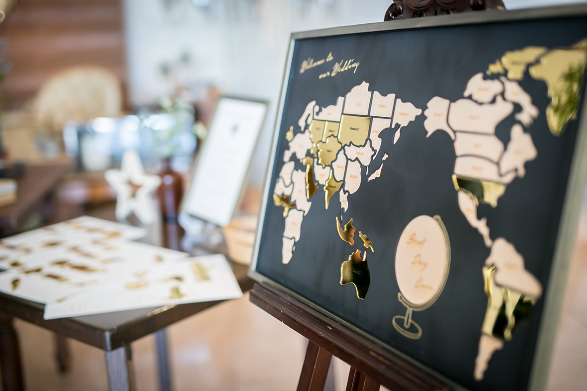 結婚証明書は旅行好きなお二人にぴったりの世界地図☆