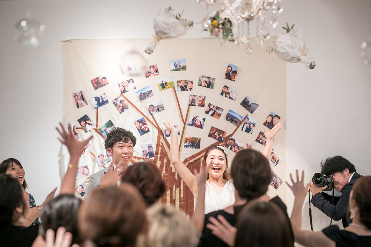 新婦様のご友人様にはブーケトスを