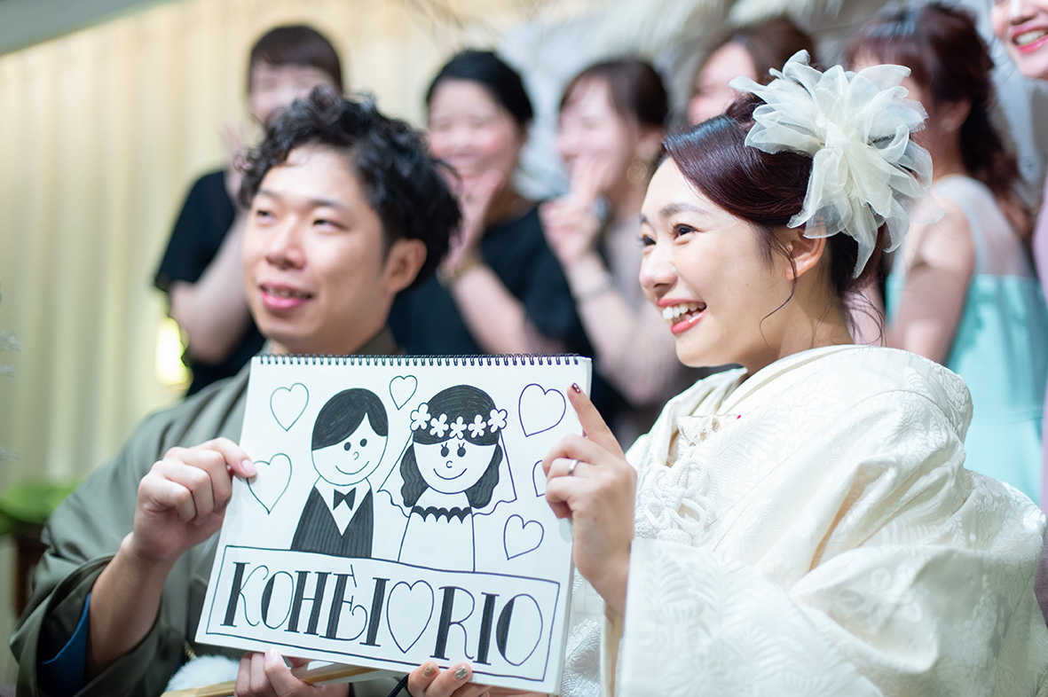 余興では、新婦様のご友人様から紙芝と ＤＶＤのプレゼント♡