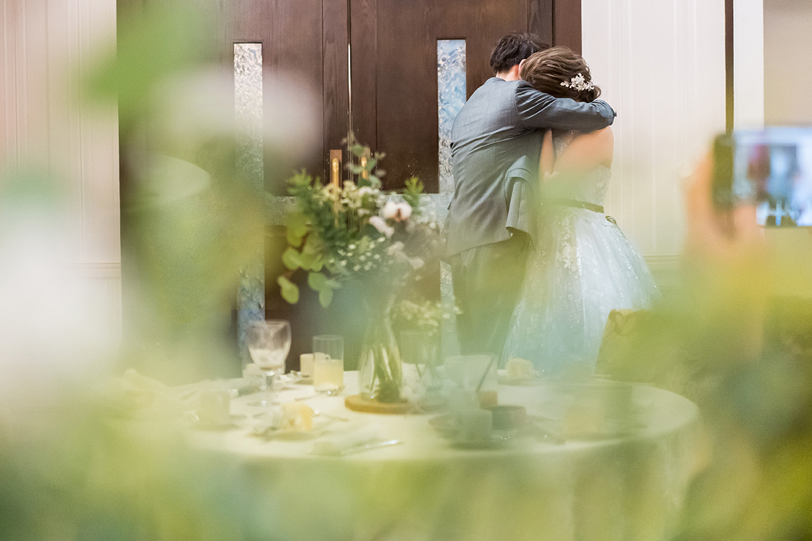 お付き合いしてから初めてもらったお手紙。新婦様、驚きと嬉しさで涙がこぼれました。