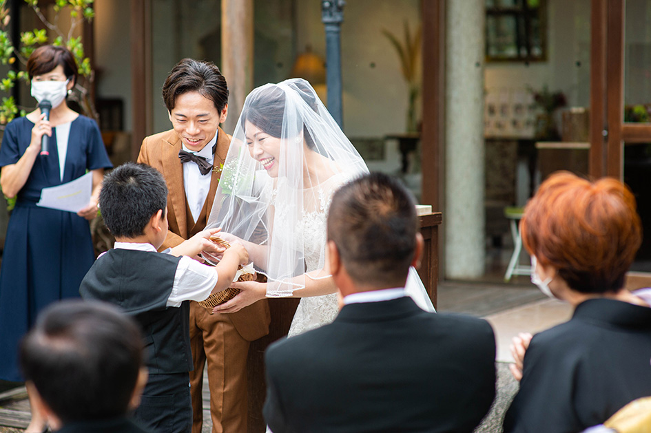 リングボーイは新郎甥っ子に　妹の分までがんばってくれました