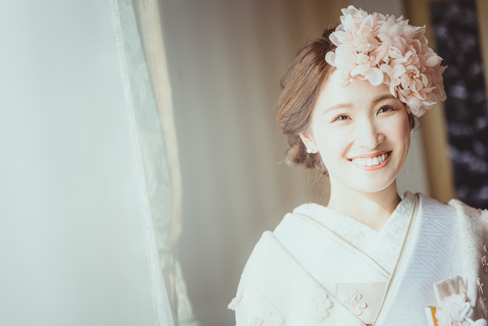 新婦　花嫁　和装　色打掛