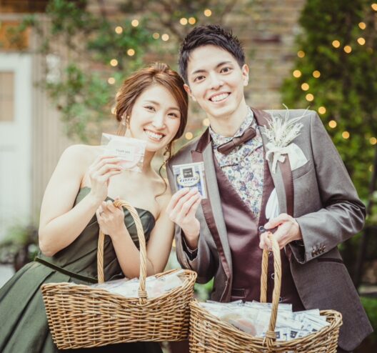 新郎新婦　送賓　ツーショット
