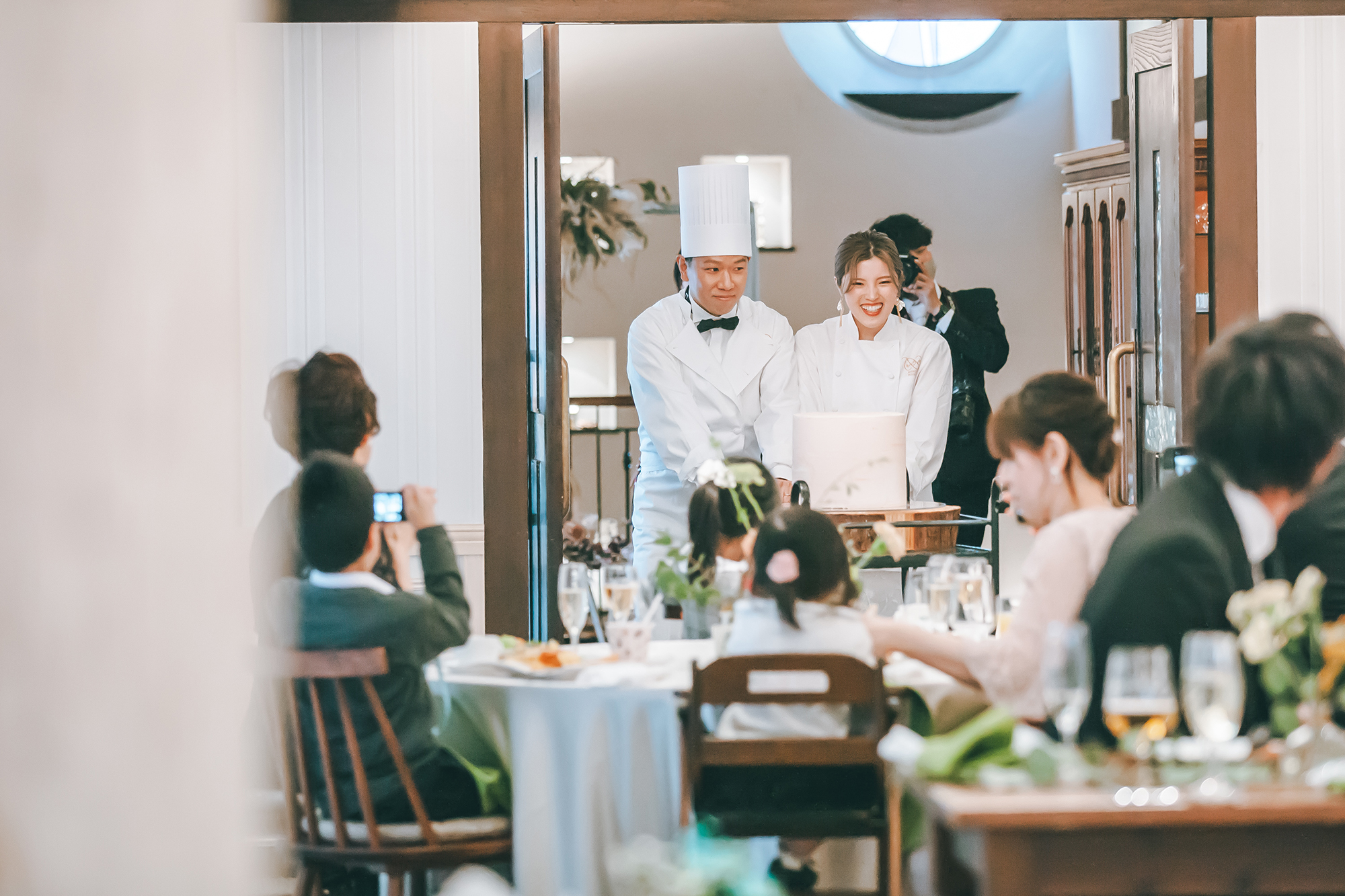 再入場　新郎新婦　コックコート