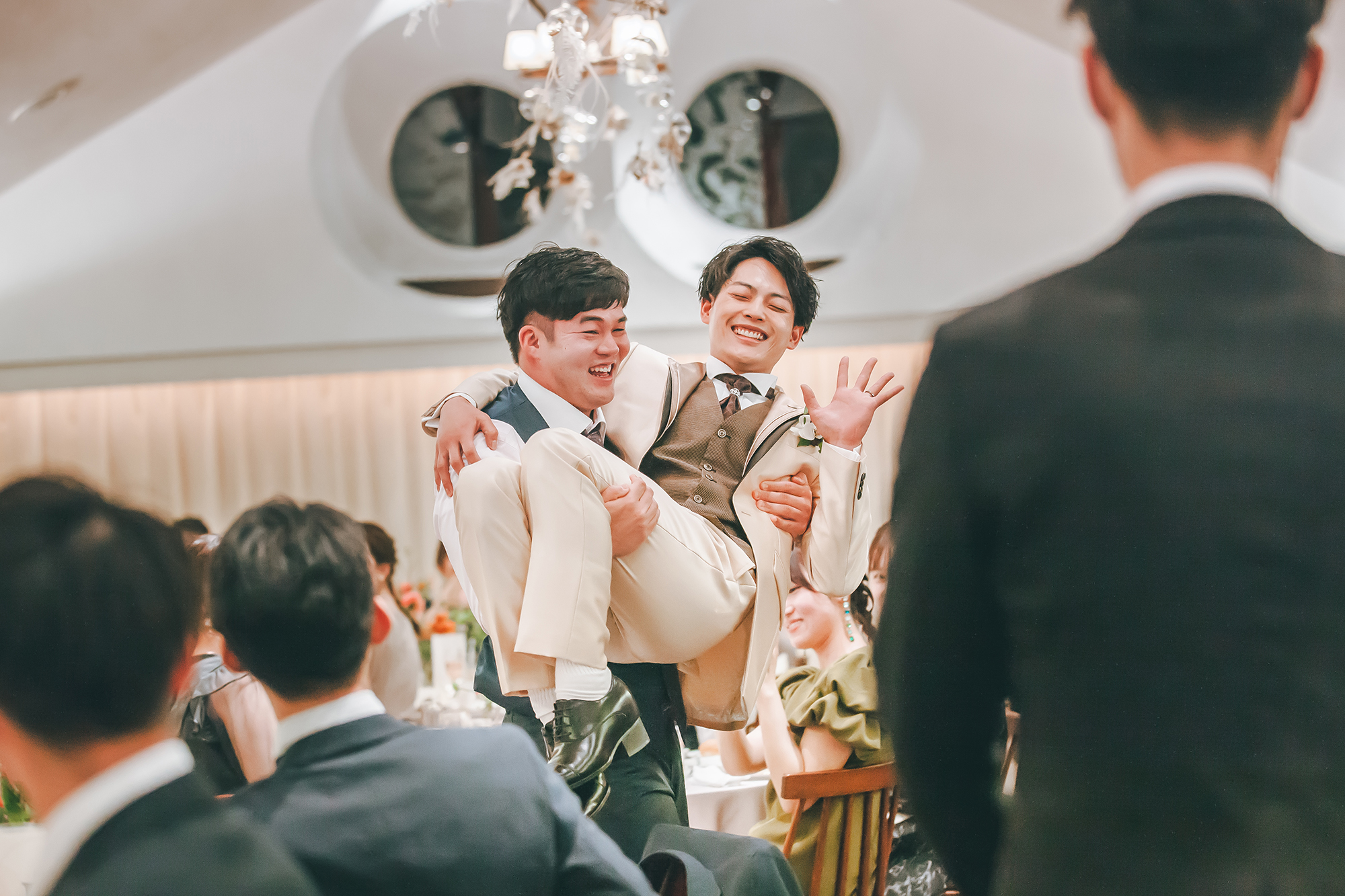 新郎　ゲスト　退場